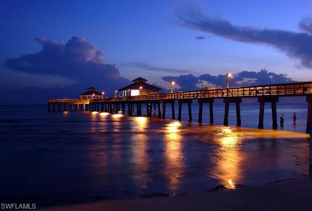 SAN CARLOS PARK - Residential