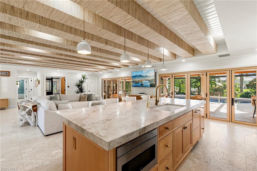 MARCO BEACH - Residential