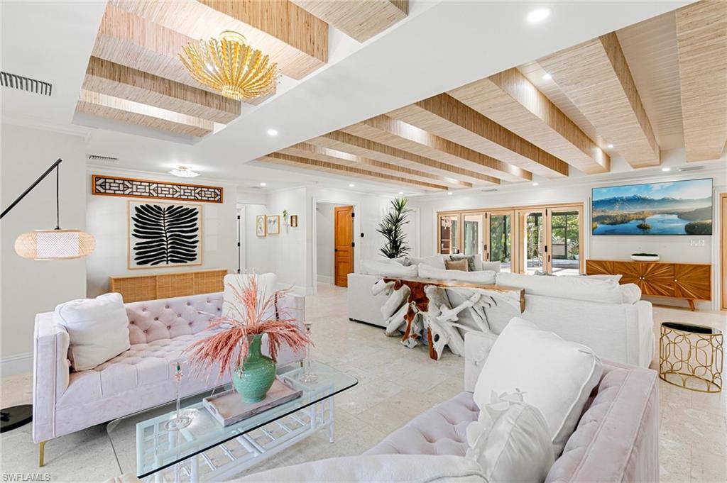 MARCO BEACH - Residential