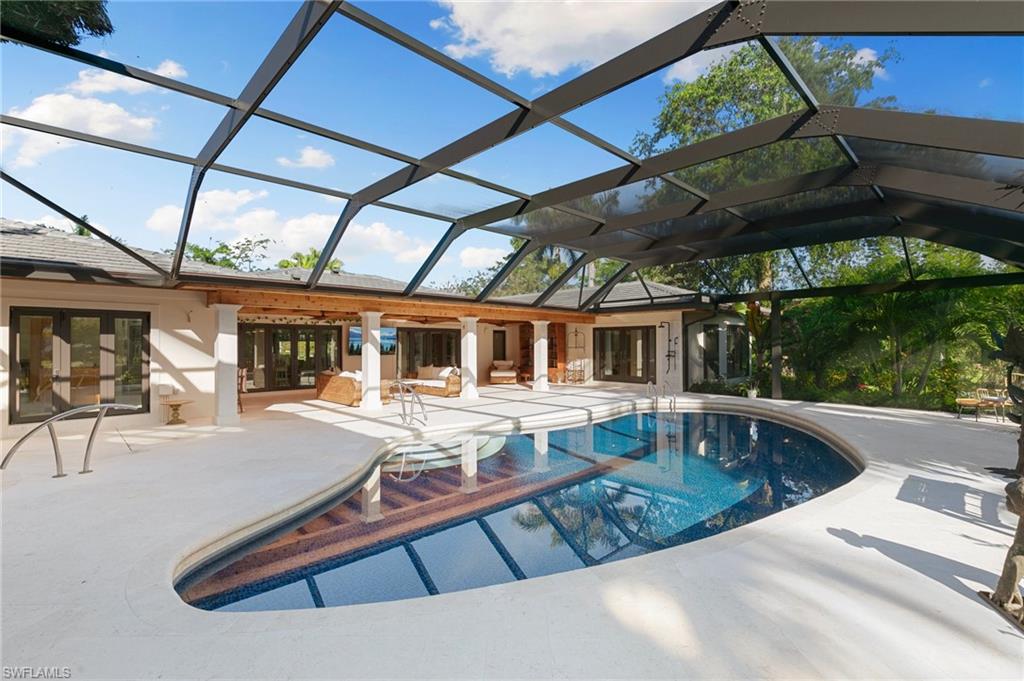 MARCO BEACH - Residential