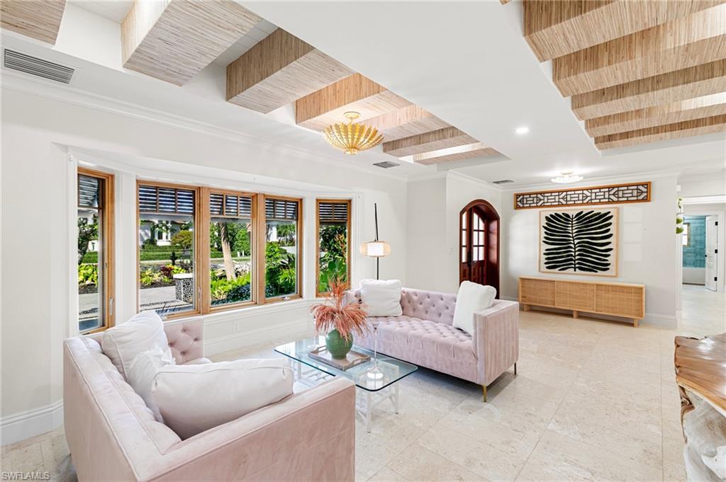 MARCO BEACH - Residential