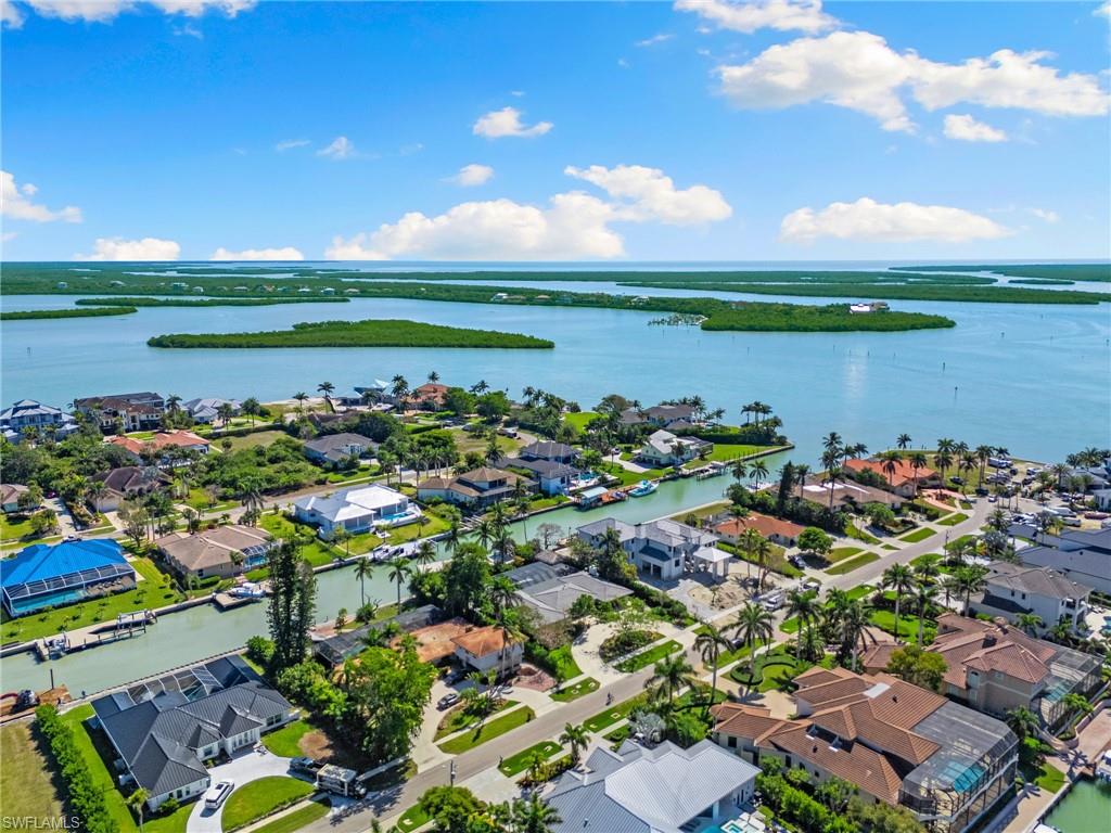 MARCO BEACH - Residential