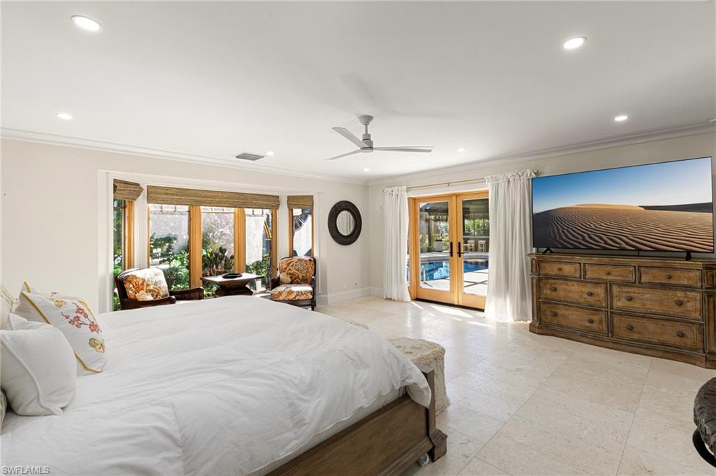 MARCO BEACH - Residential