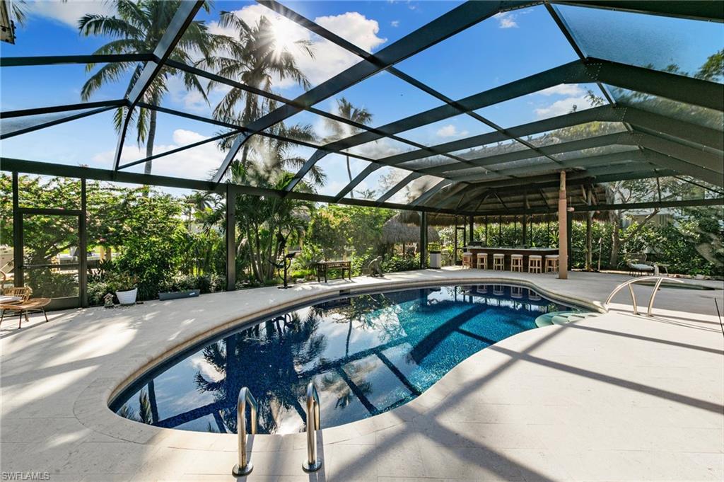 MARCO BEACH - Residential