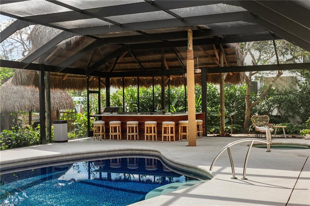 MARCO BEACH - Residential