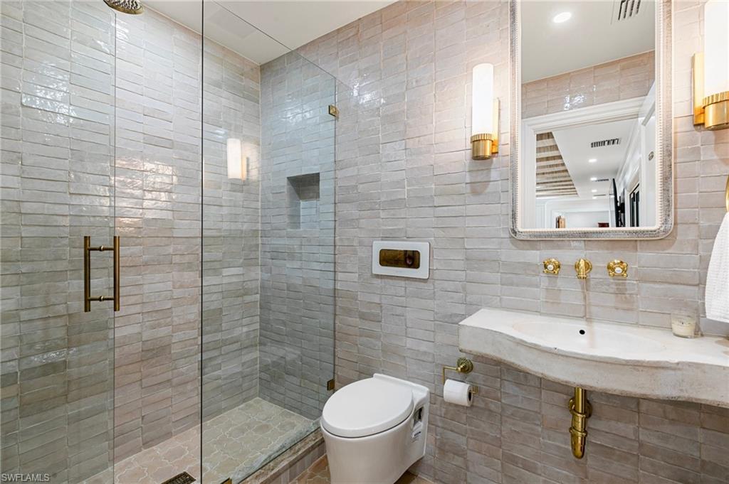 MARCO BEACH - Residential