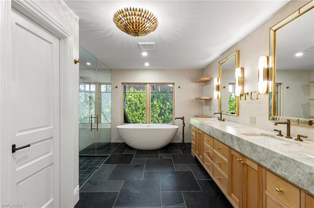 MARCO BEACH - Residential