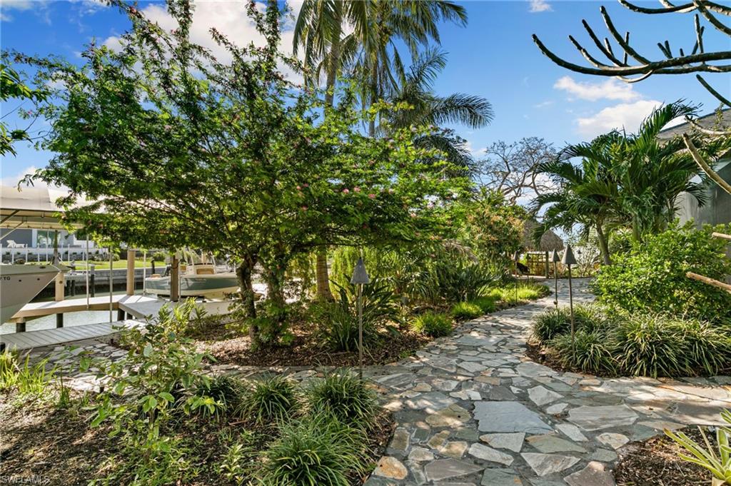 MARCO BEACH - Residential