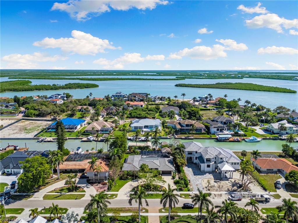 MARCO BEACH - Residential