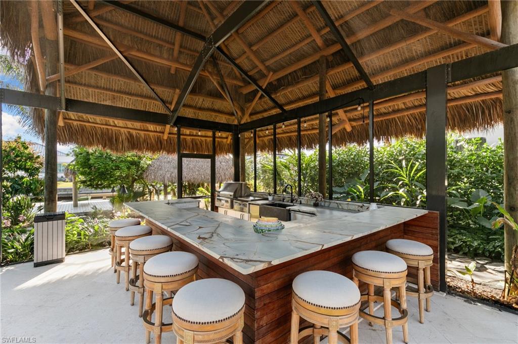 MARCO BEACH - Residential