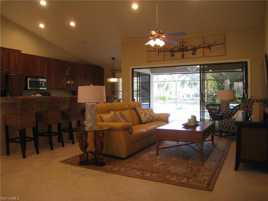 RIVERSIDE YACHT CLUB - Residential