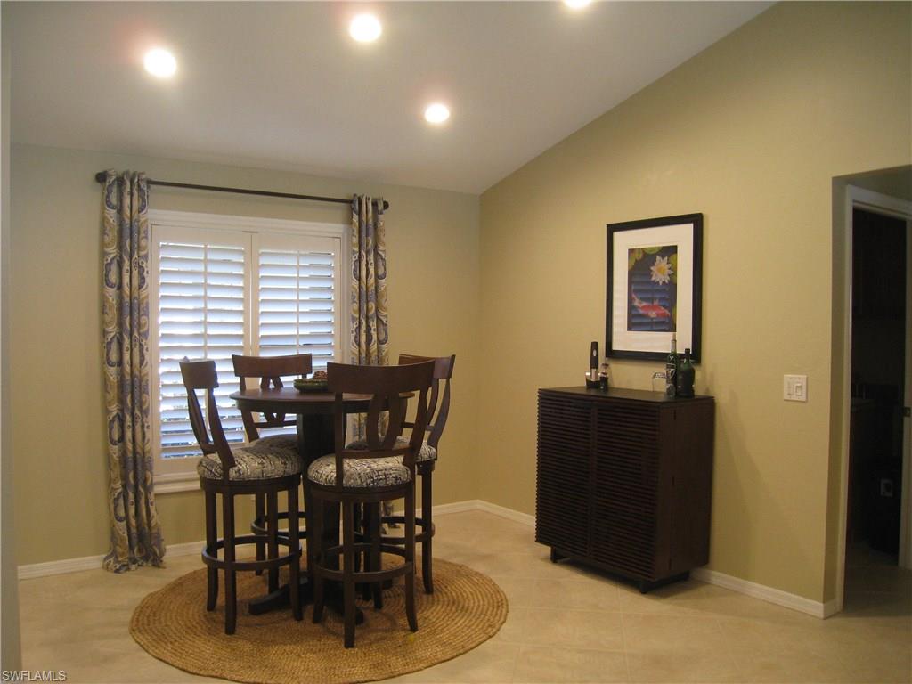 RIVERSIDE YACHT CLUB - Residential