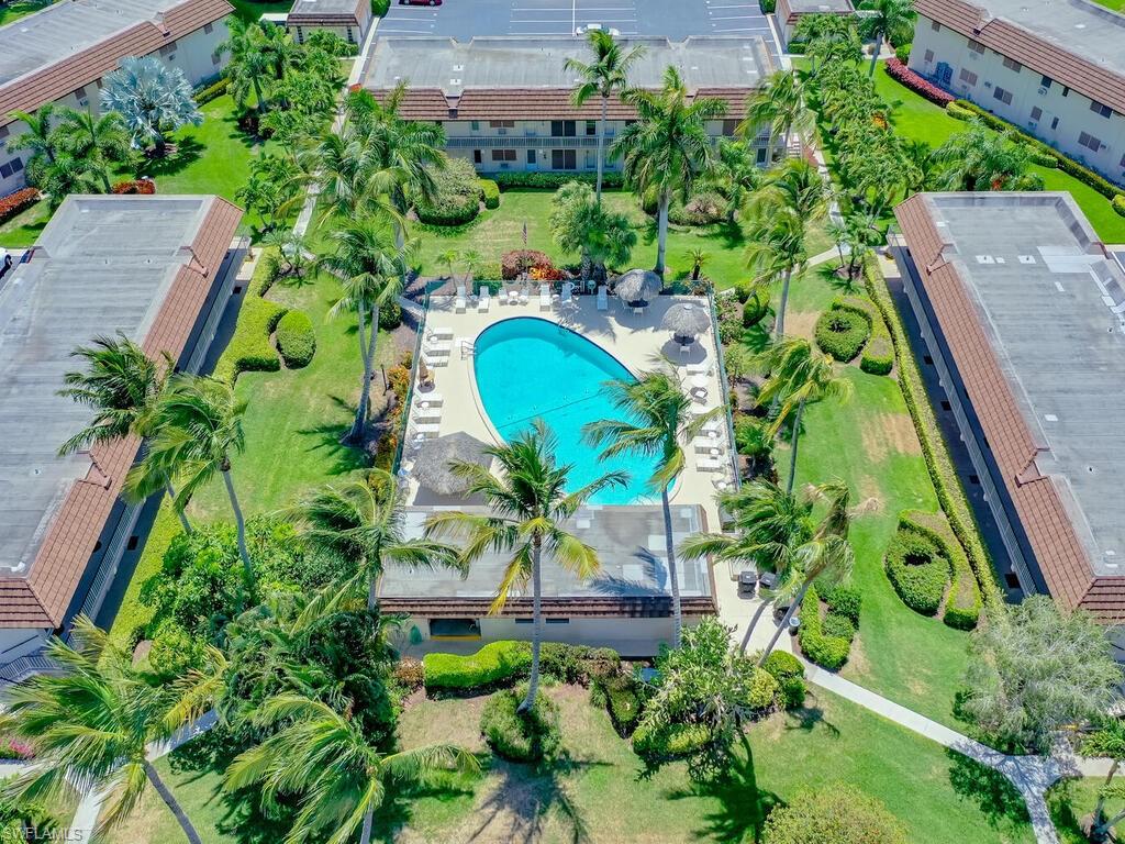 SEABREEZE APTS - Residential