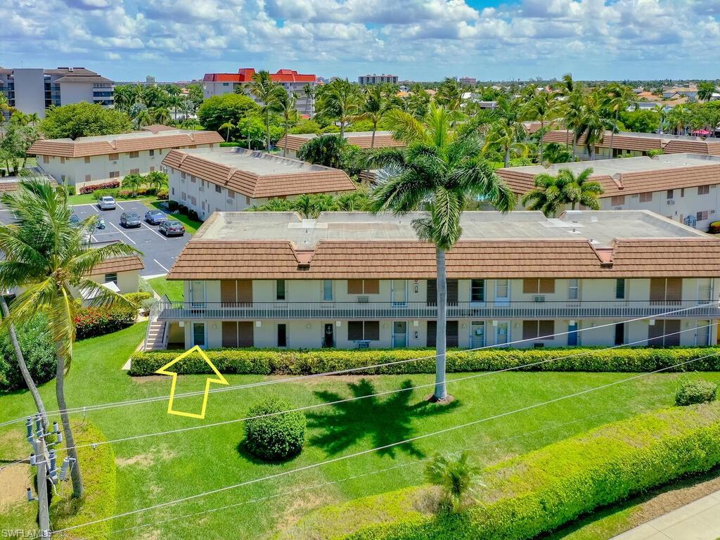 SEABREEZE APTS - Residential