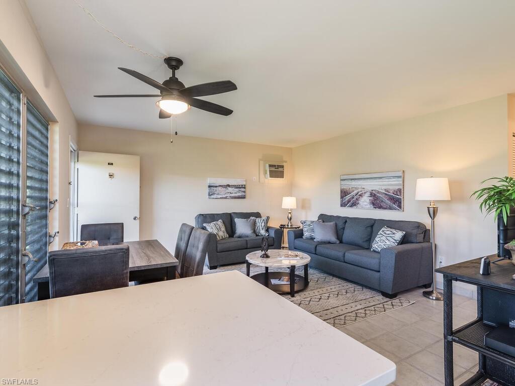 SEABREEZE APTS - Residential