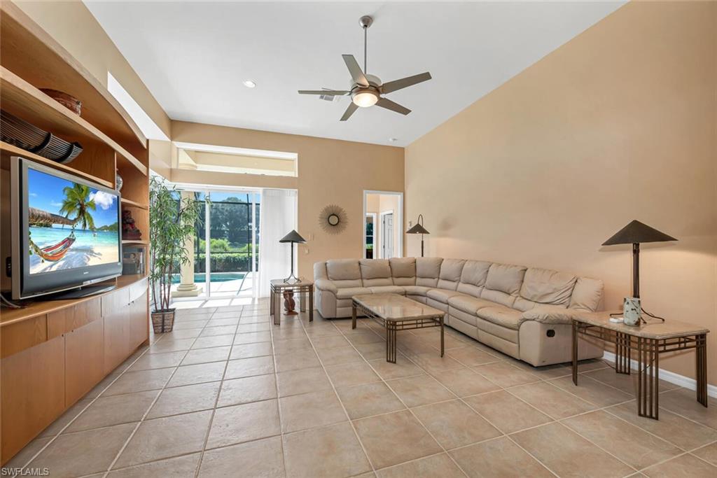 WHISPERING RIDGE - Residential