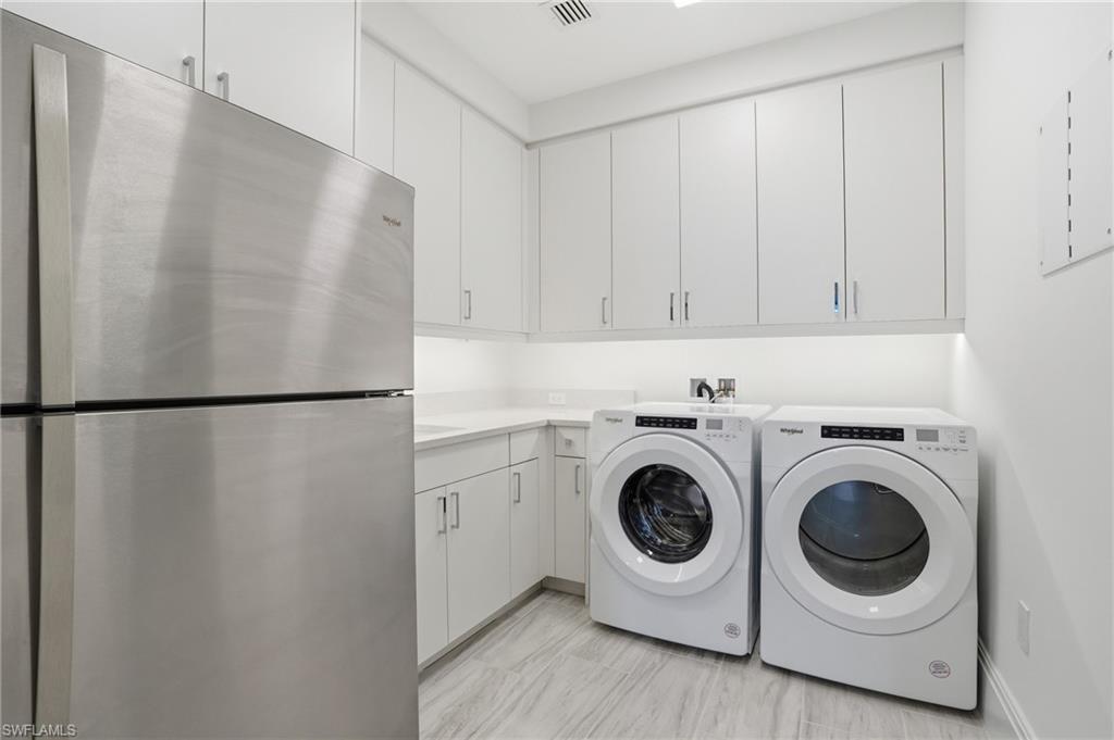 INFINITY AT THE COLONY - Residential