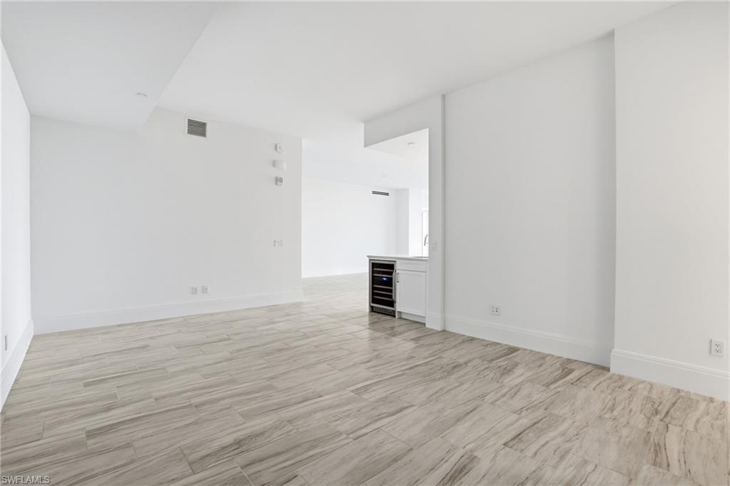 INFINITY AT THE COLONY - Residential