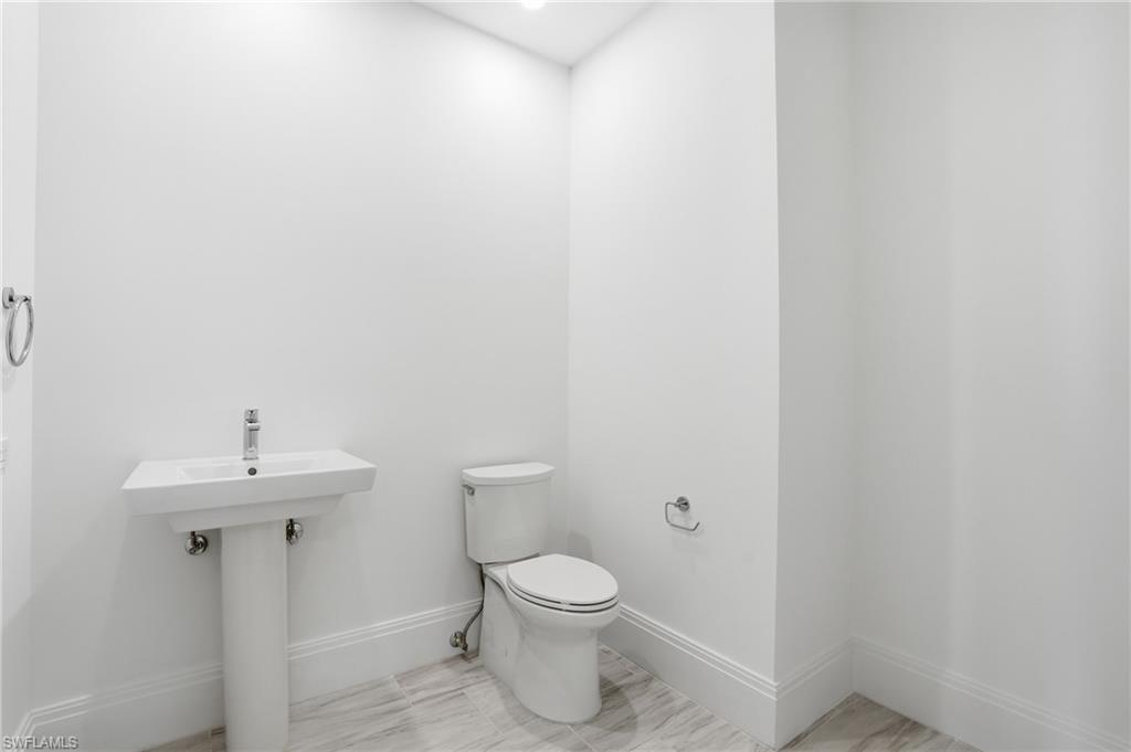 INFINITY AT THE COLONY - Residential