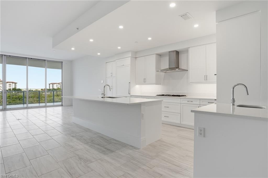 INFINITY AT THE COLONY - Residential