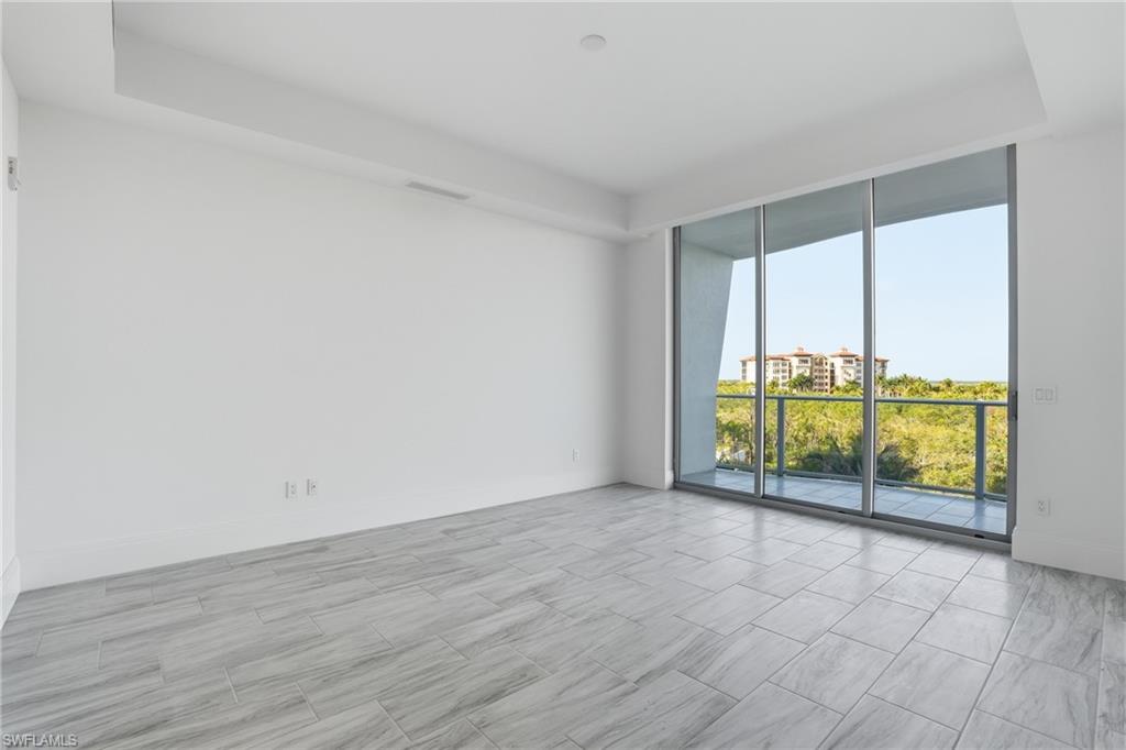 INFINITY AT THE COLONY - Residential