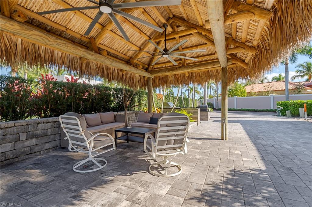 NAPLES MOTORCOACH RESORT - Land