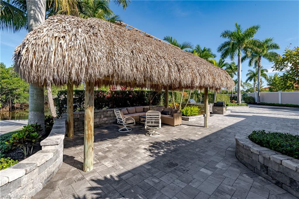 NAPLES MOTORCOACH RESORT - Land