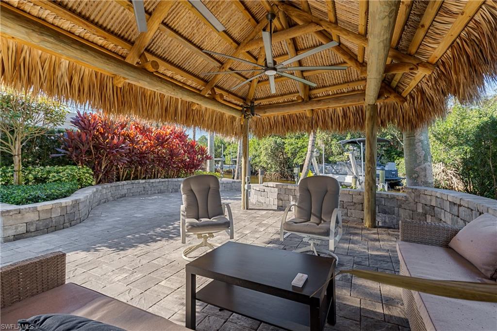 NAPLES MOTORCOACH RESORT - Land