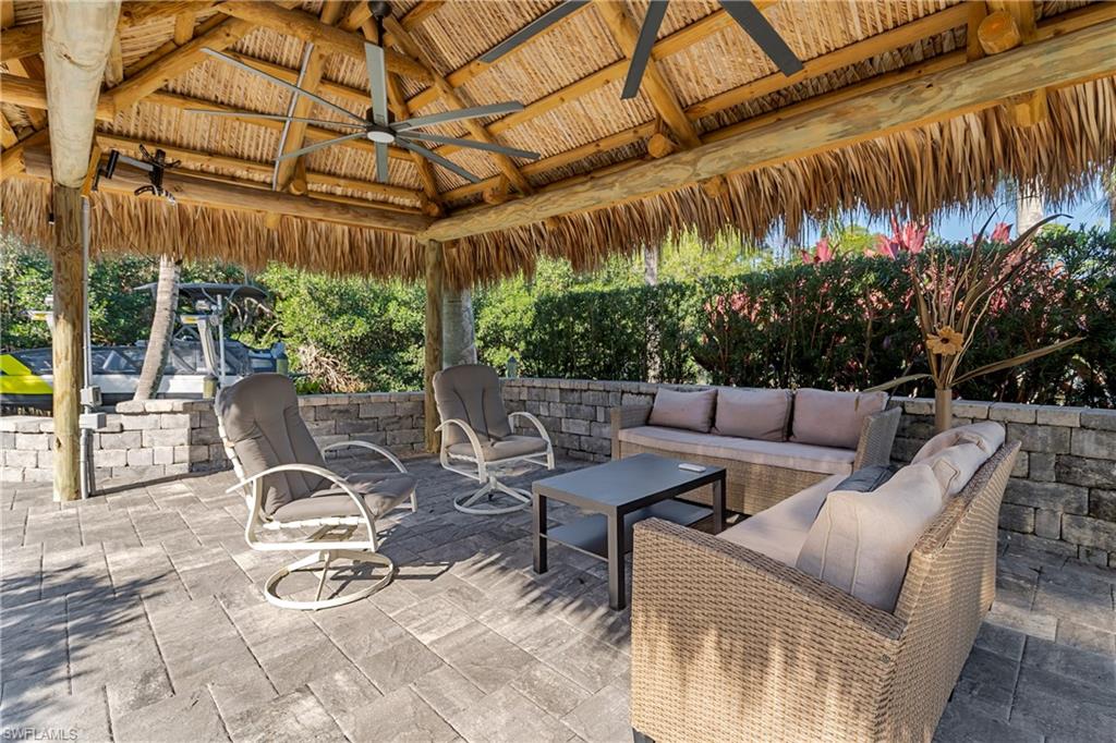 NAPLES MOTORCOACH RESORT - Land