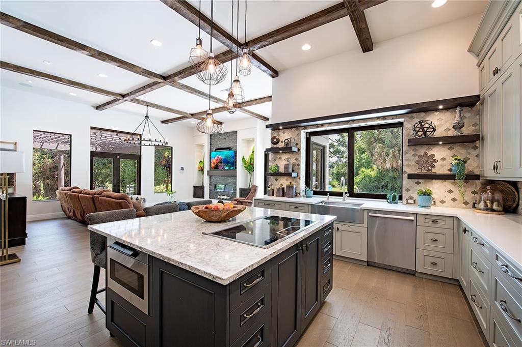 PINE RIDGE - Residential