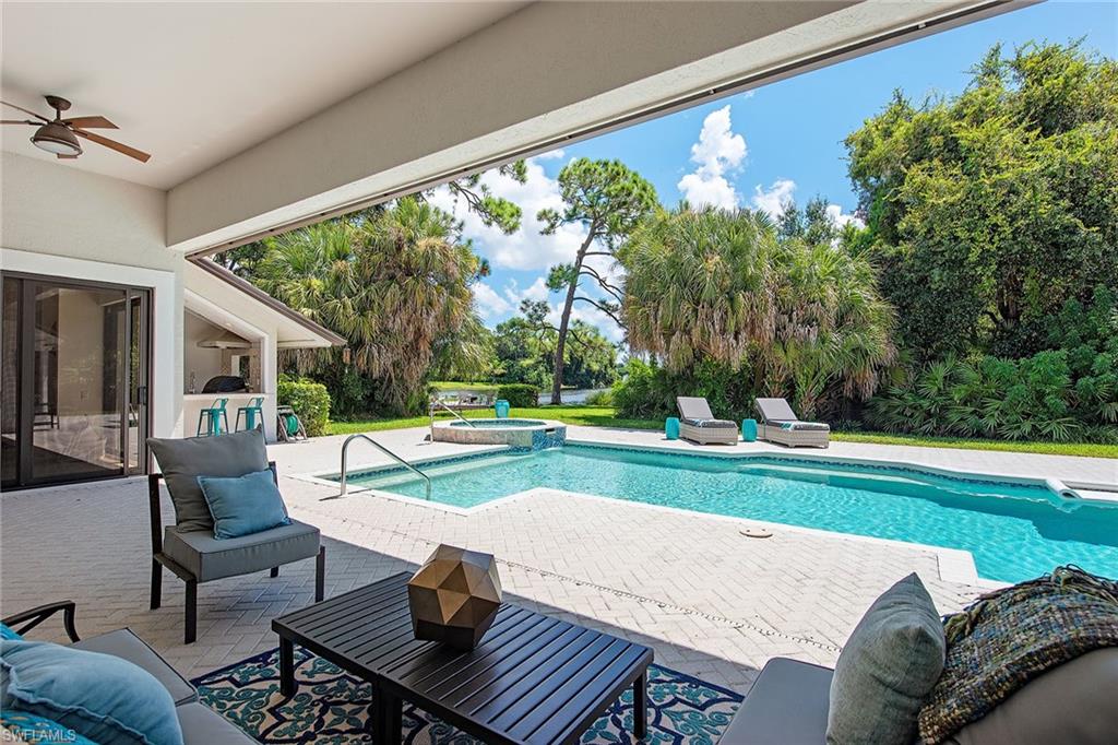 PINE RIDGE - Residential