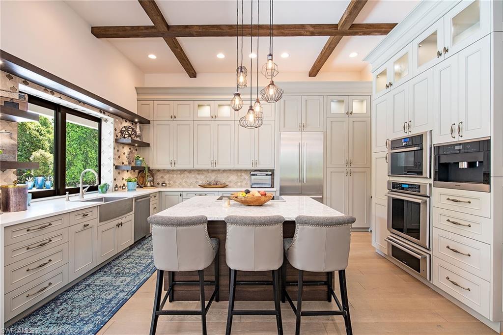 PINE RIDGE - Residential