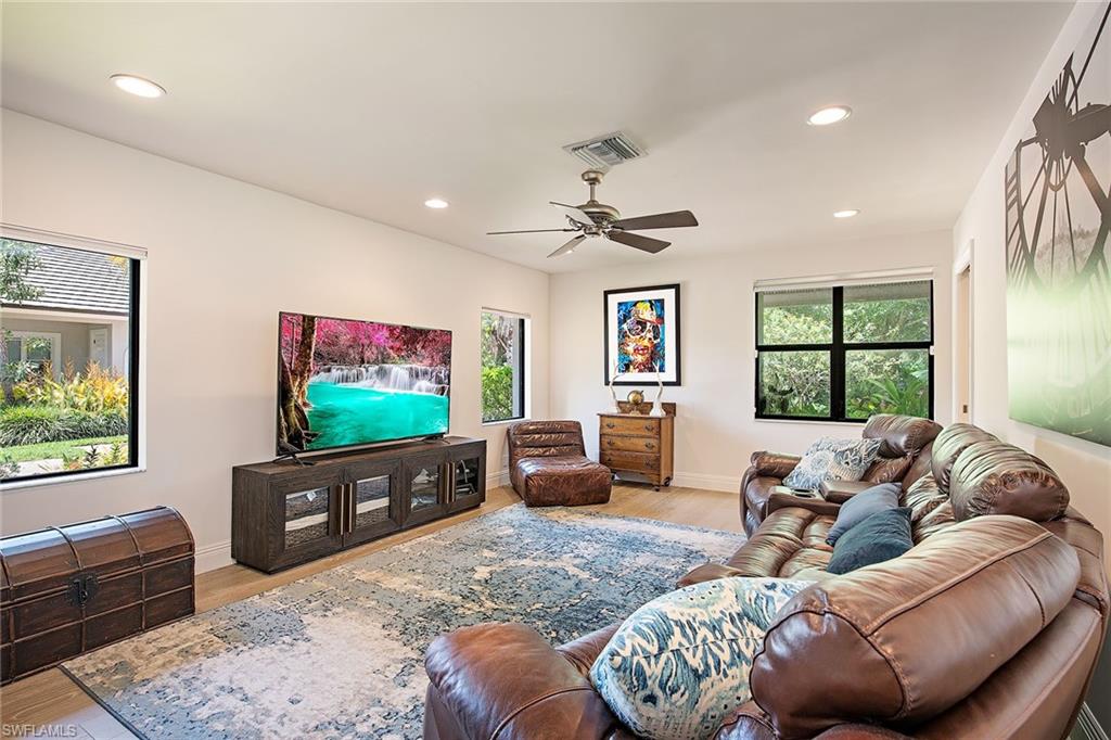 PINE RIDGE - Residential