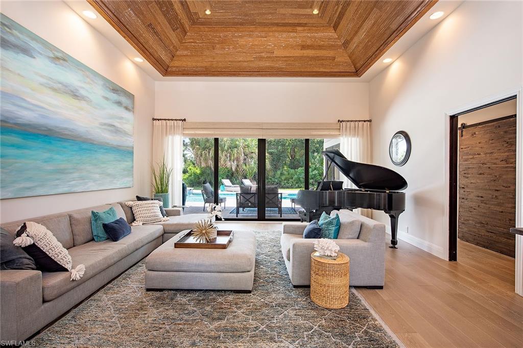 PINE RIDGE - Residential