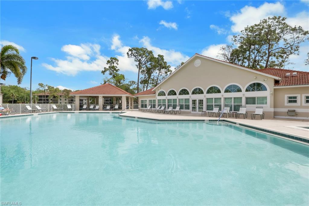 DEAUVILLE LAKE CLUB - Residential