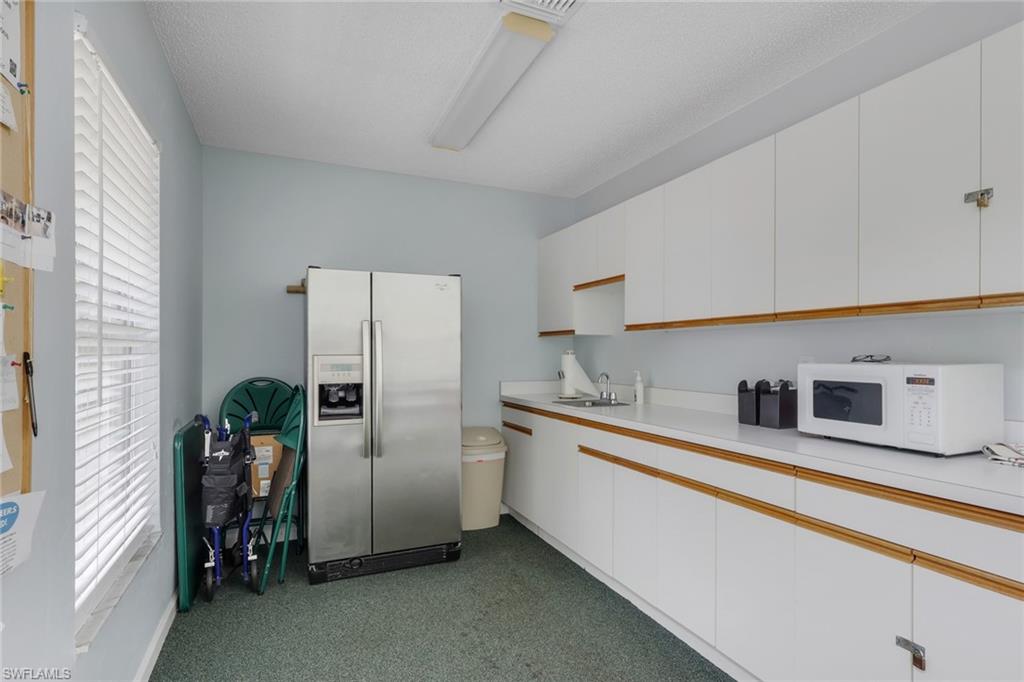 DEAUVILLE LAKE CLUB - Residential