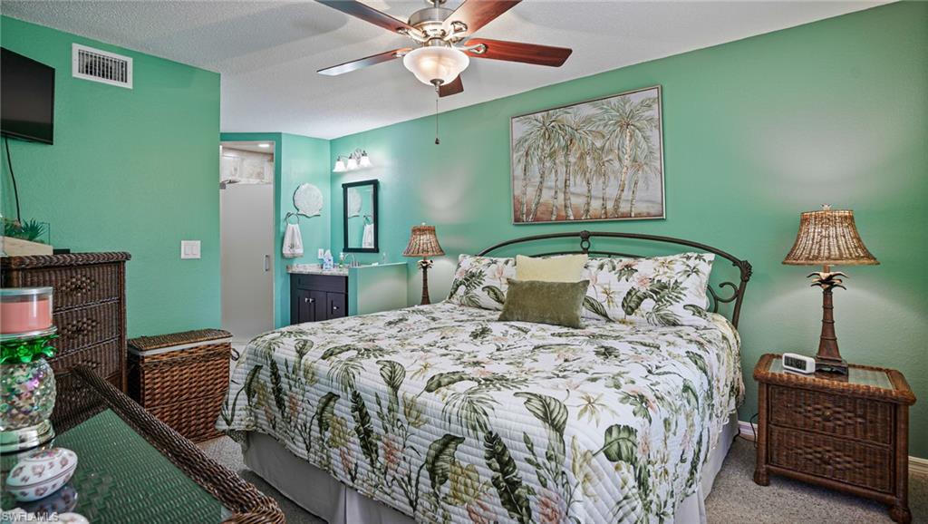 VENETIAN PALMS - Residential