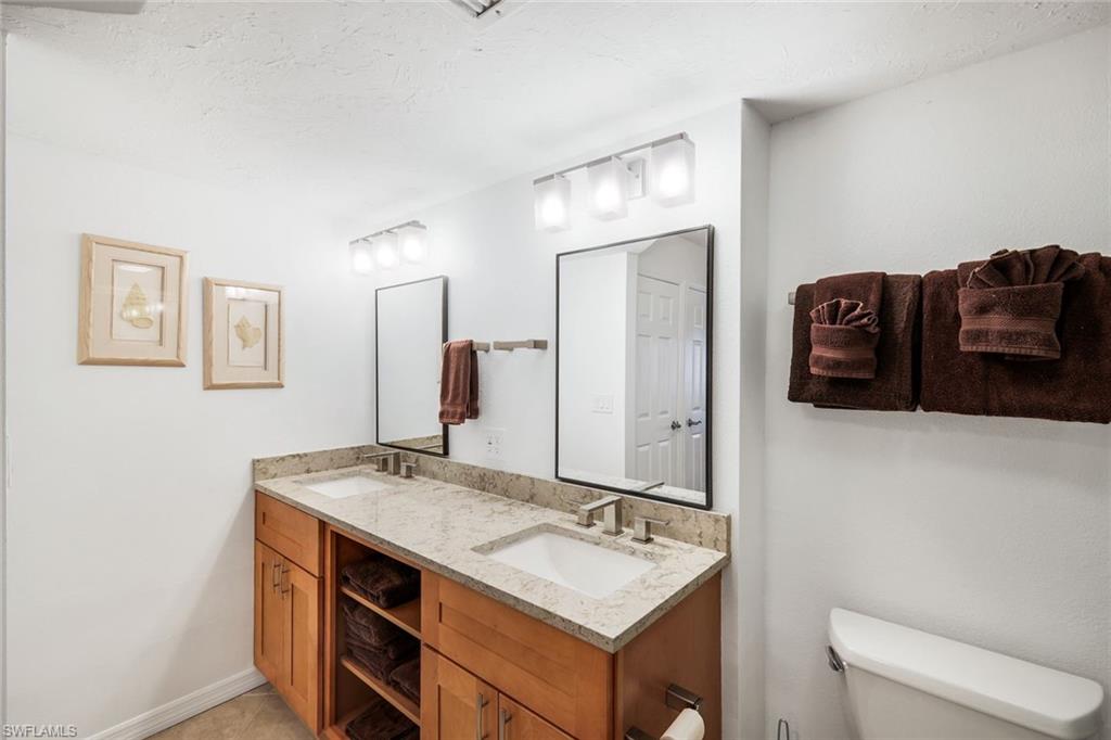 POINTE SANTO DE SANIBEL CONDO - Residential Lease