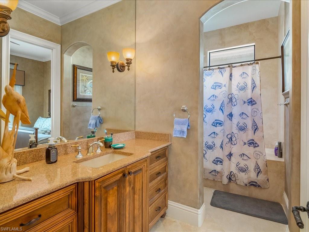 MARCO BEACH - Residential