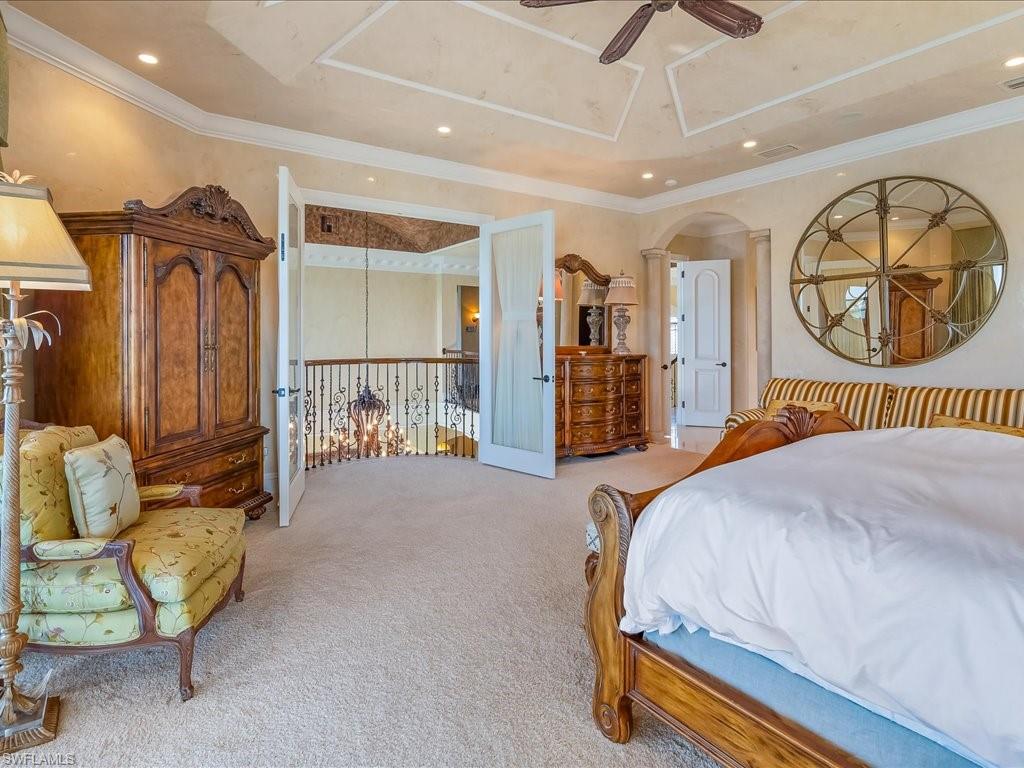 MARCO BEACH - Residential