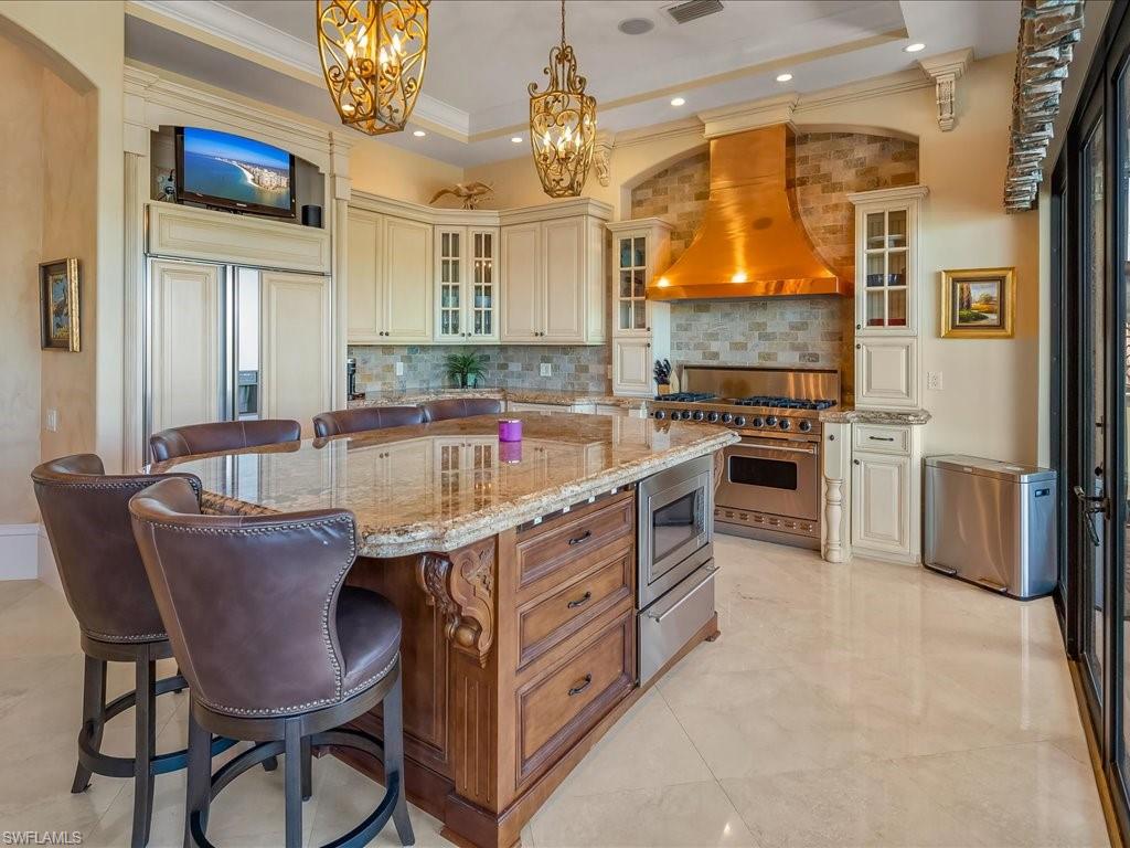 MARCO BEACH - Residential