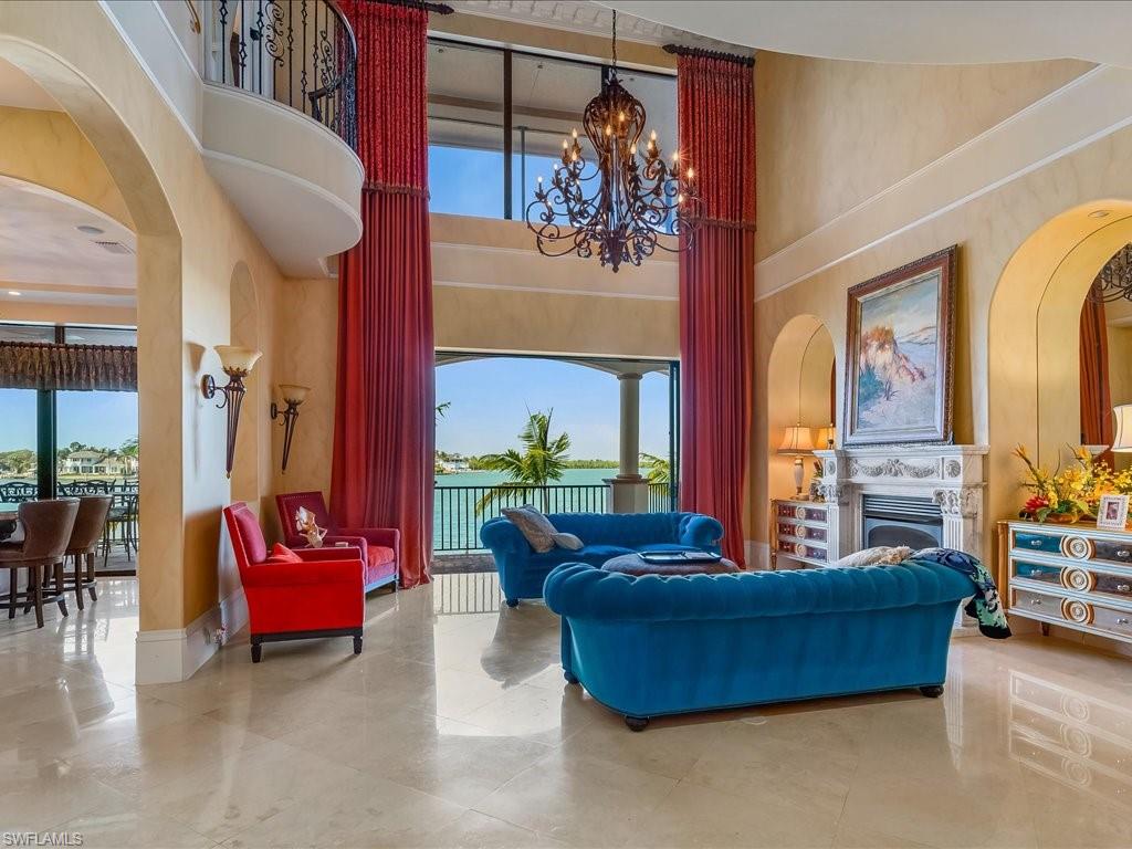 MARCO BEACH - Residential