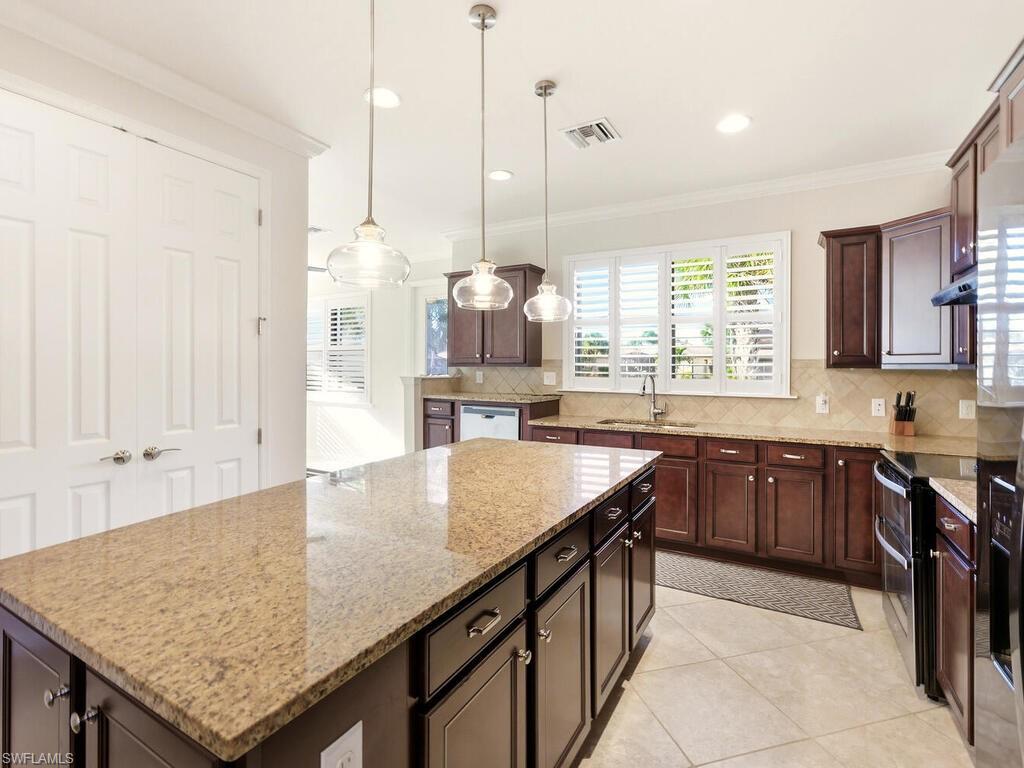 BRIDGETOWN - Residential