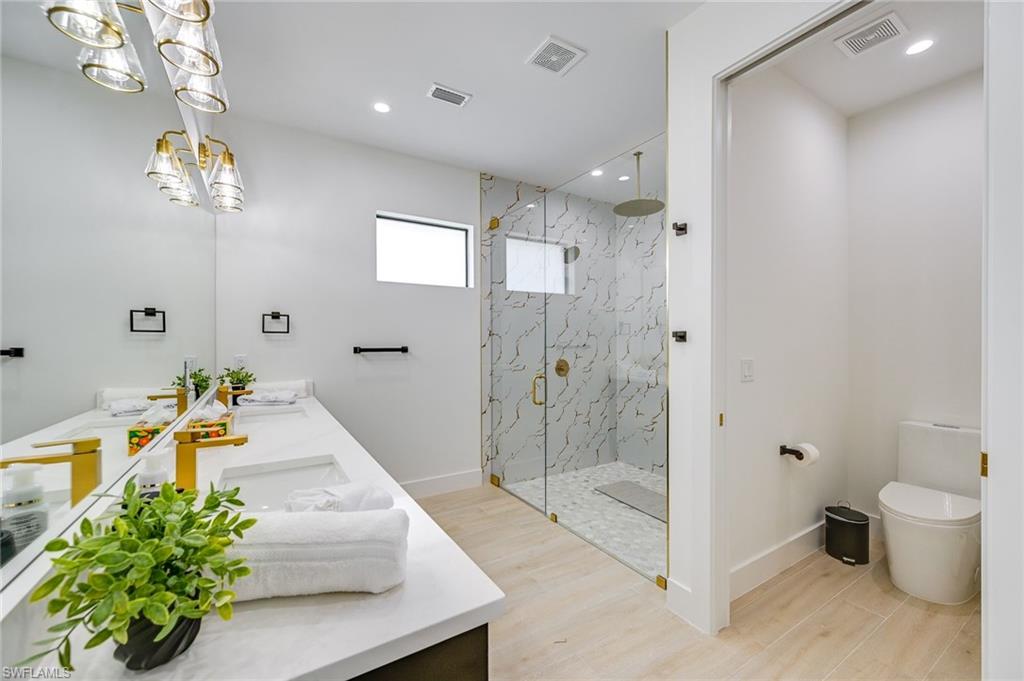 SABAL SANDS - Residential