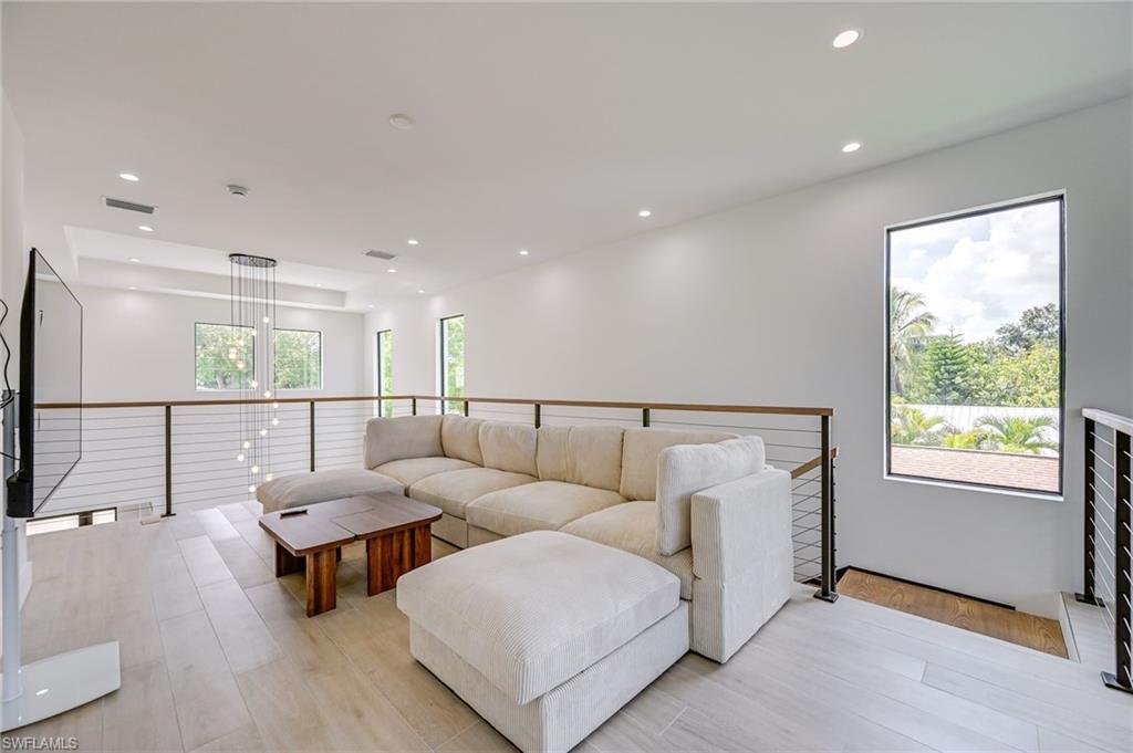 SABAL SANDS - Residential