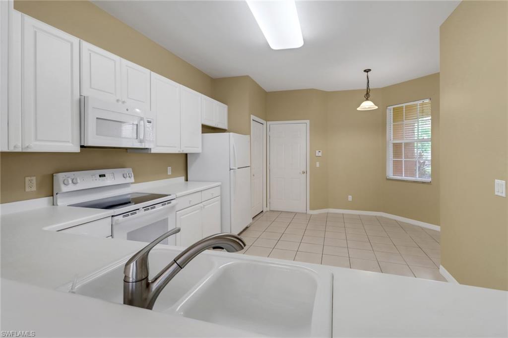 HEATHERSTONE - Residential Lease