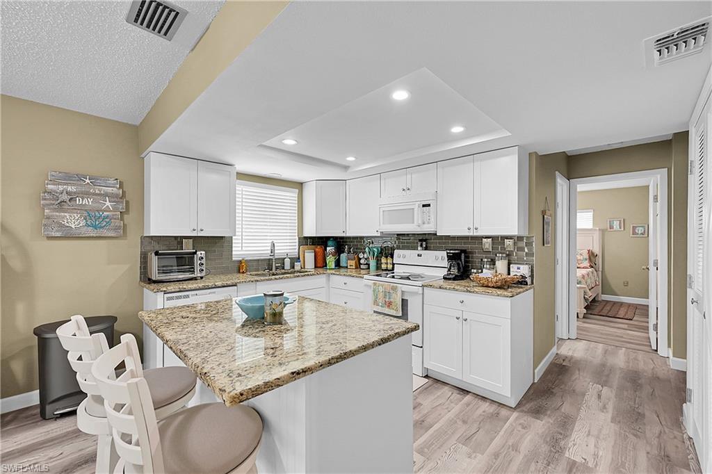 NESTING OF PINE ISLAND - Residential