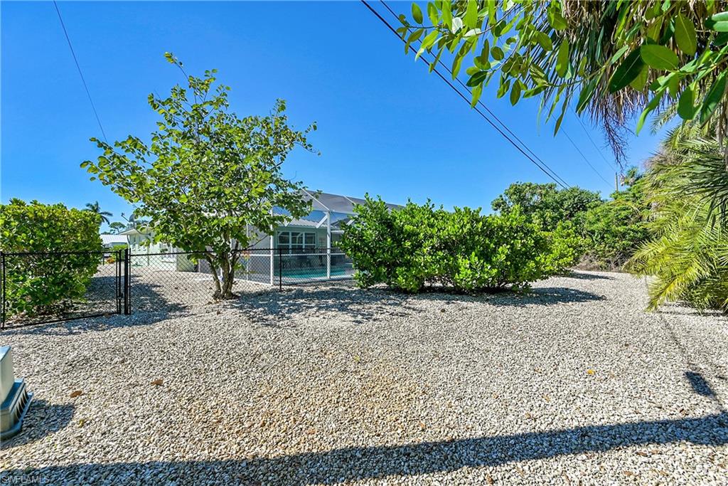 NESTING OF PINE ISLAND - Residential