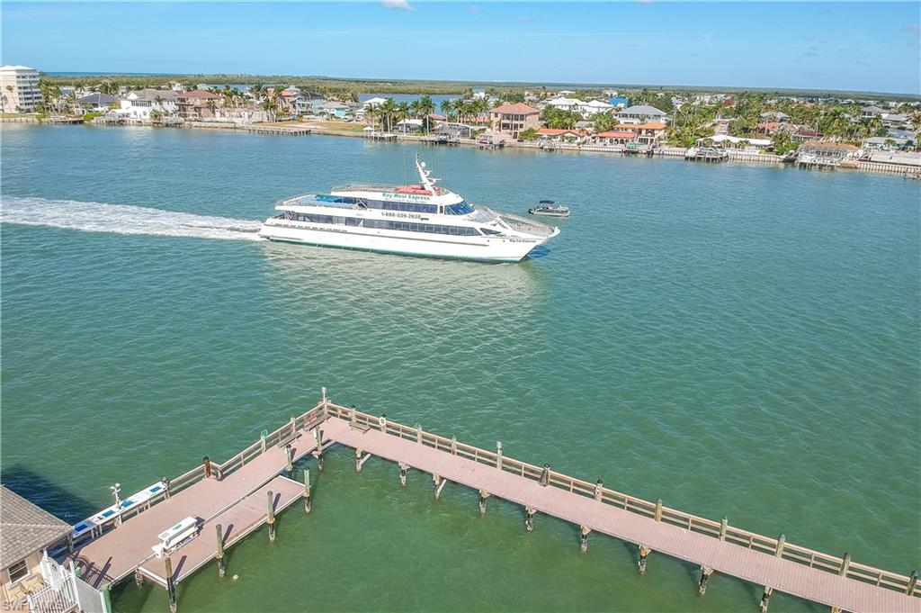 VILLE DE MARCO - Residential