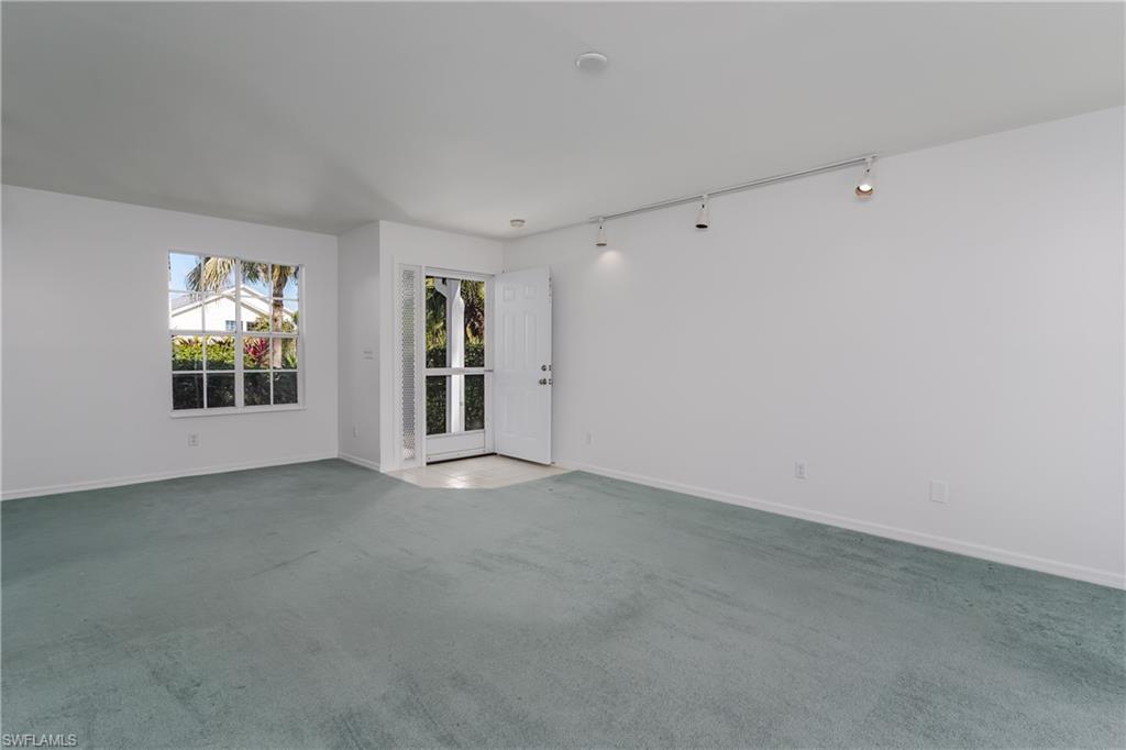 BRISTOL SQUARE - Residential